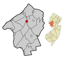Location of Clinton in Hunterdon County highlighted in red (left). Inset map: Location of Hunterdon County in New Jersey highlighted in orange (right).