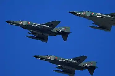 RF-4EJs and RF-4E in flight