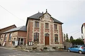 The town hall in Liry