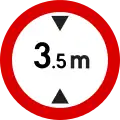 No entry for vehicles having an overall height exceeding 3.5 metres
