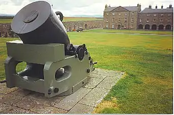 A 13-inch smooth bore mortar could fire – at a fixed angle of 45 degrees – a shell weighing 200&nbsp;lb (91&nbsp;kg) up to 2,900&nbsp;yd (2,700&nbsp;m) using 9&nbsp;lb (4.1&nbsp;kg) of black powder