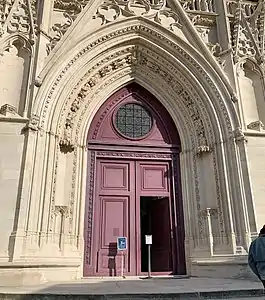 The west portal. Most of the sculpture was destroyed in 1793.