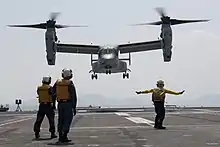 USMC MV-22B Osprey aboard JS Hyūga on 19 April 2016.