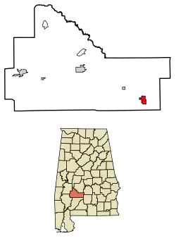Location of Pine Apple in Wilcox County, Alabama.